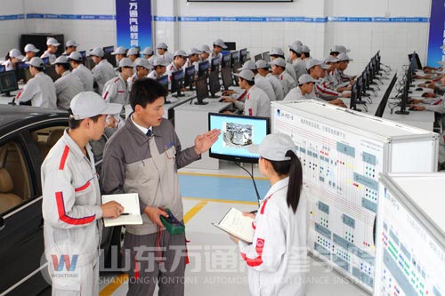山東萬通汽車智能化實訓(xùn)大開眼界