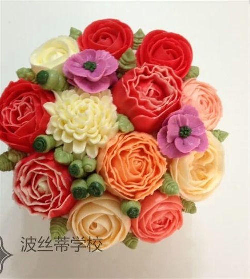 煙臺波斯蒂糕點培訓(xùn)學(xué)校韓式裱花班開班啦！趕快來圍觀！