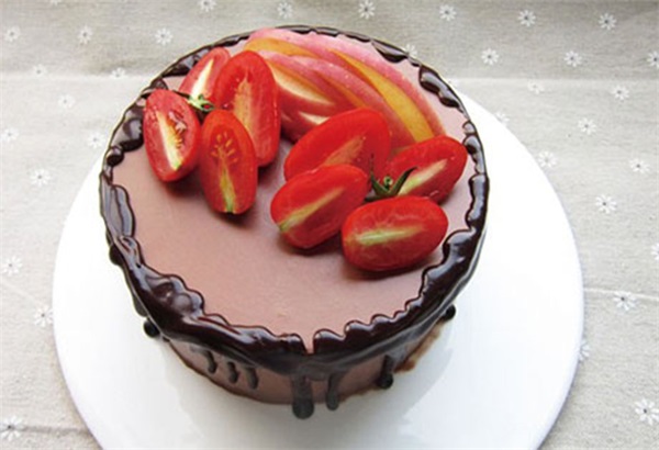 慕斯蛋糕好不好學(xué)？濟(jì)寧哪家西點(diǎn)培訓(xùn)學(xué)?？梢詫W(xué)？