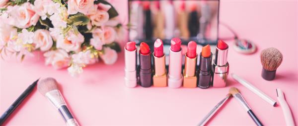 青島哪所學(xué)校開(kāi)設(shè)了美容化妝課程？
