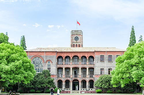 張家口新世紀(jì)職業(yè)學(xué)校有什么特點(diǎn)？為什么要選擇這家學(xué)校？