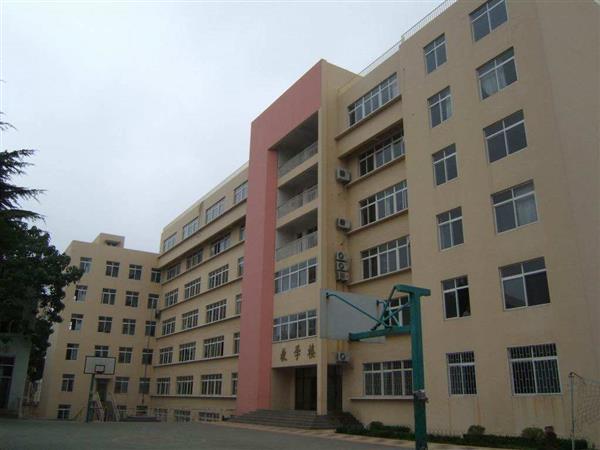 青島市電子信息技術(shù)學(xué)校有哪些電子相關(guān)專業(yè)？
