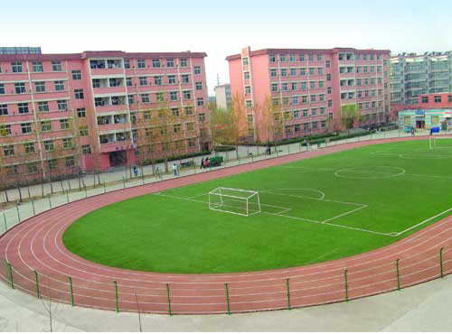 山東人民專修學(xué)校學(xué)生待遇怎么樣？學(xué)校負(fù)責(zé)就業(yè)嗎？