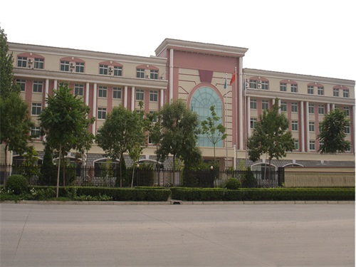 保定有學(xué)護理專業(yè)的學(xué)校嗎？