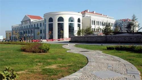 山東省青島港灣職業(yè)技術(shù)學(xué)院怎么樣？