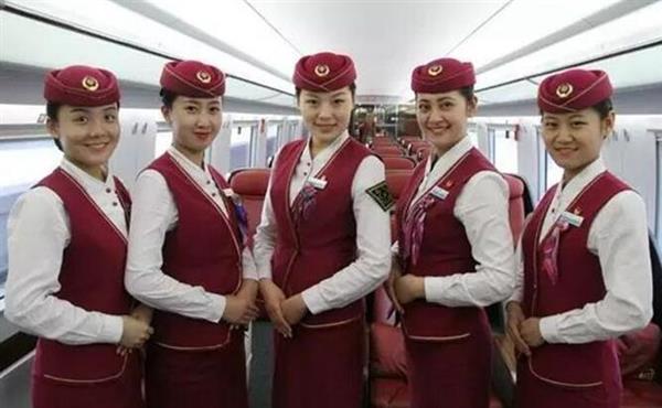 山東財經(jīng)大學(xué)統(tǒng)計學(xué)院高鐵服務(wù)專業(yè)都教什么？